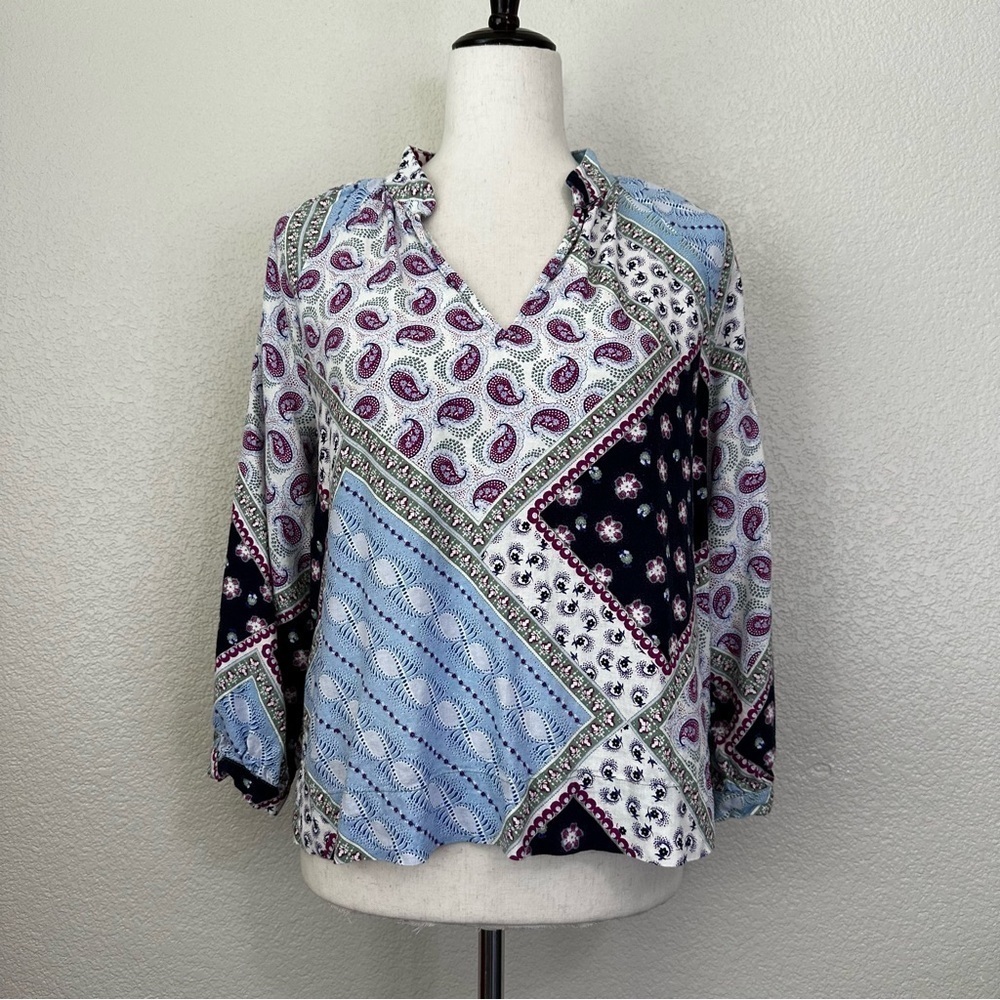 Loft Petites Linen Blend Floral Paisley 3/4 Sleeves V-neck Top, Size MP